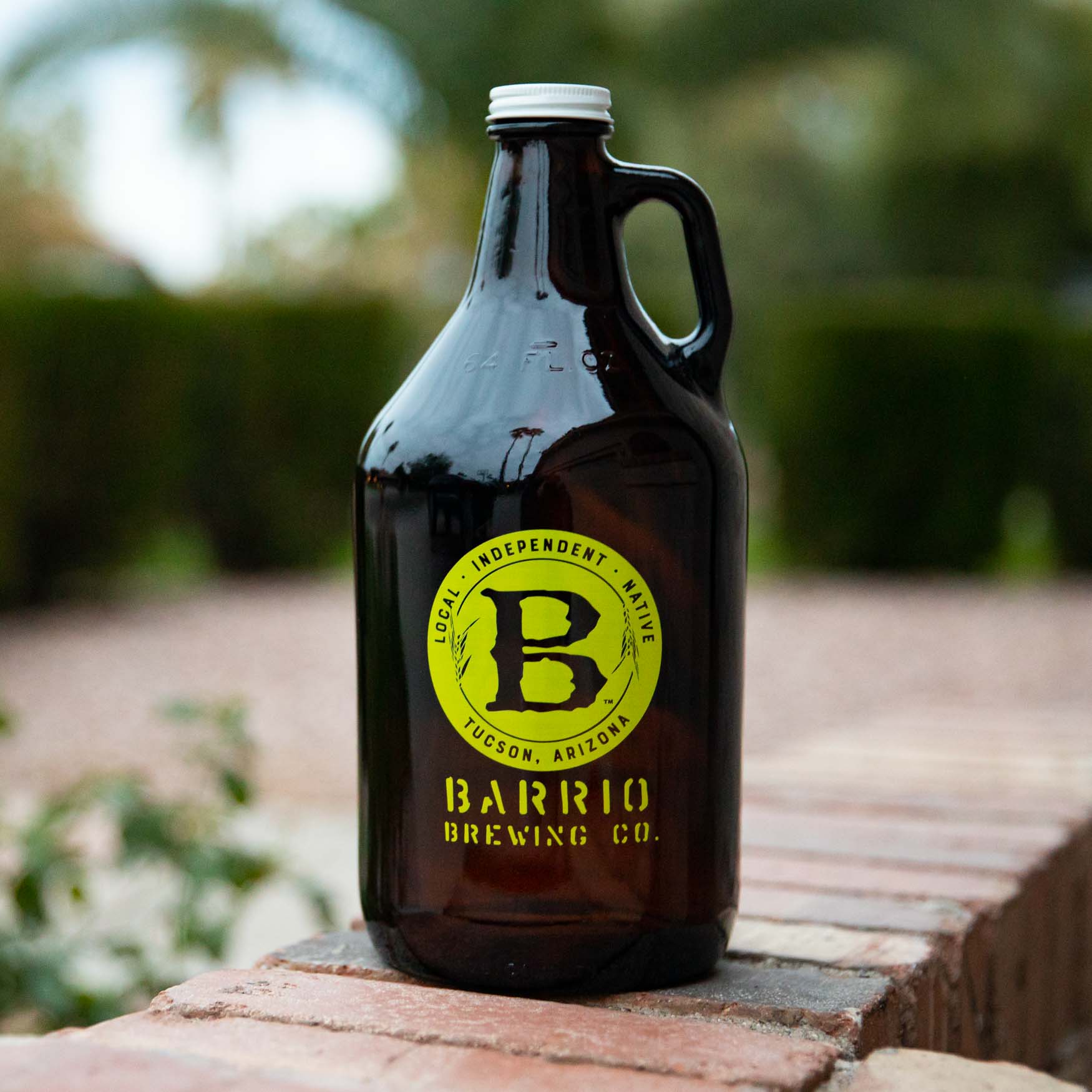 Barrio Growler Glass Barrio Brewing Co.